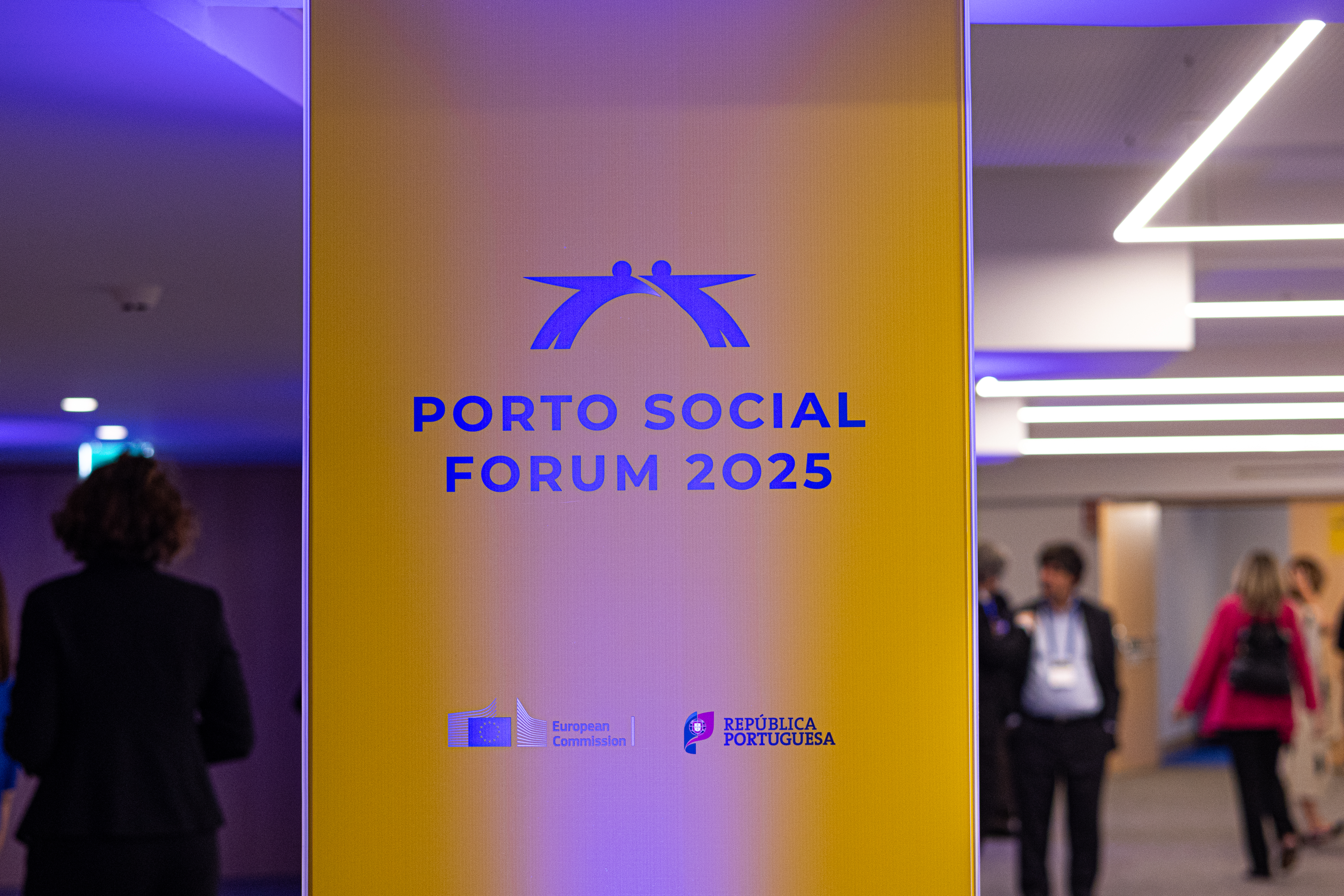 Forum Social Poster